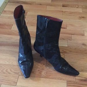 Black Leather Heeled Boots with Crisscross Design